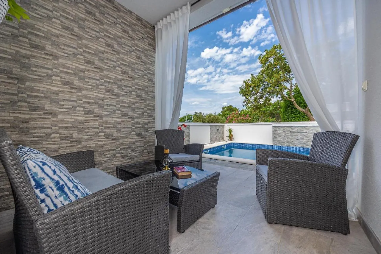 Διαμέρισμα Holiday Home Dusak With Swimming Pool And Jacuzzi Dramalj Κροατία